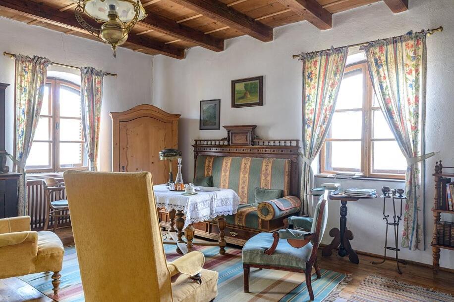 Count Kálnoky's Transylvanian Guesthouses Miclosoara Esterno foto